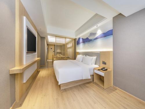 Imagen de la galería de VX Hotel Fuzhou Three Lanes Seven Alleys Wuyi Square, en Fuzhou