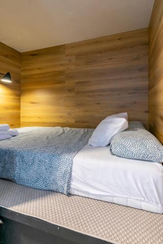 HOMEABOUT MADRID RÍO APARTMENT