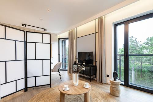 Μια τηλεόραση ή/και κέντρο ψυχαγωγίας στο 2HomeRent Shellter 117M