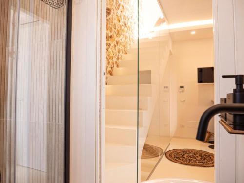 Et badeværelse på AMARE Luxury Apartment