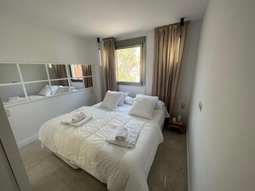 Postel nebo postele na pokoji v ubytování Penthouse Puerta de Pedregalejo