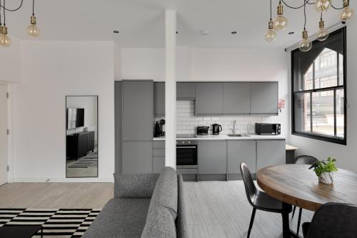 OneFiveSix - Unique Apartments Birmingham photo 46