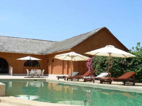สระว่ายน้ำที่อยู่ใกล้ ๆ หรือใน Baobab Lodge