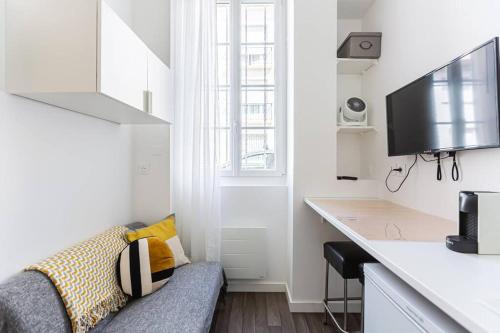 Lavie Maison Bordeaux Bliss Studio