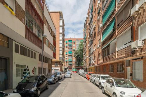 Nice flat at street level - Madrid Río Tri-Pedrero