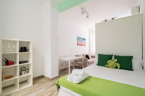 Nice flat at street level - Madrid Río Tri-Pedrero