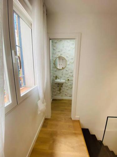 Spectacular apartment Atocha-SOLER