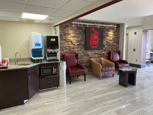 Η κουζίνα ή μικρή κουζίνα στο Red Roof Inn El Paso West