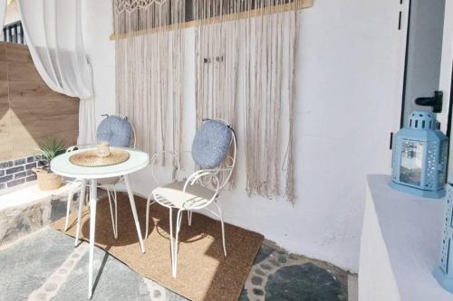 Χώρος καθιστικού στο Stylish bungalow with sea views