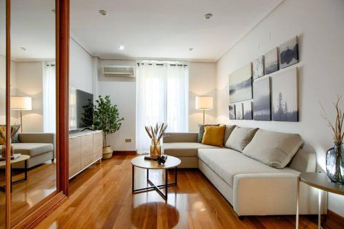 Great flat in the center of Madrid-COMEND-3-I