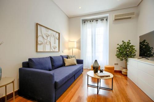 Central flat in the best location-COMEN-2-DE