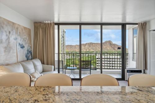 Tower 1 Suite 3007 condo_2
