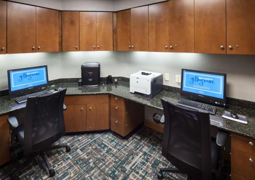 Cucina o angolo cottura di Hampton Inn Los Angeles Orange County Cypress