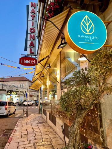 Certificado, premio, señal o documento que está expuesto en National Hotel - Jerusalem
