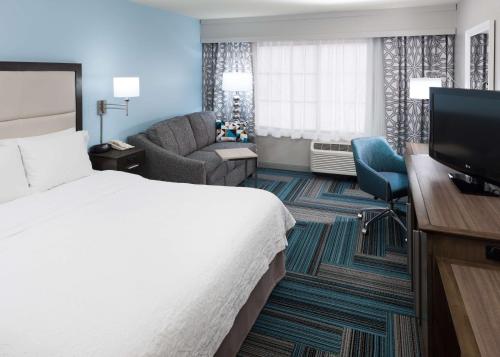 Hampton Inn San Diego Downtown Image