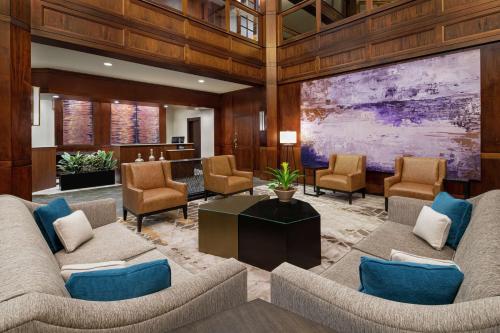 DoubleTree Suites by Hilton Charlotte/SouthPark Image