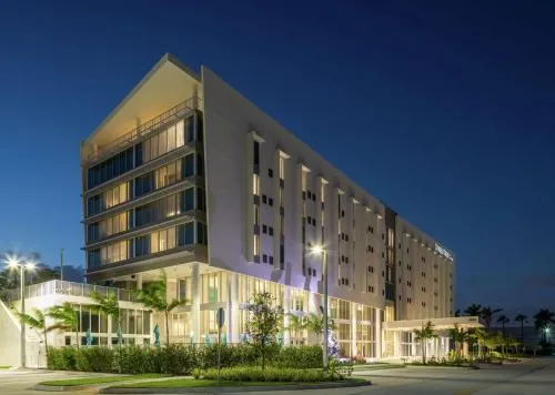 DoubleTree by Hilton Miami Doral photo 1