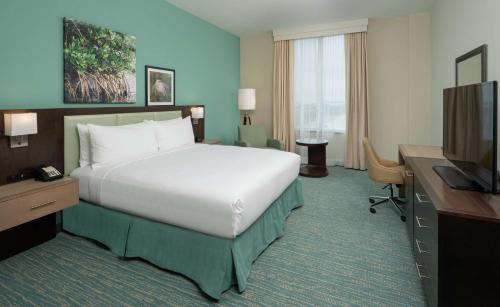 DoubleTree by Hilton Miami Doral Image