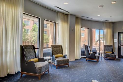 Courtyard Cincinnati North at Union Centre Image