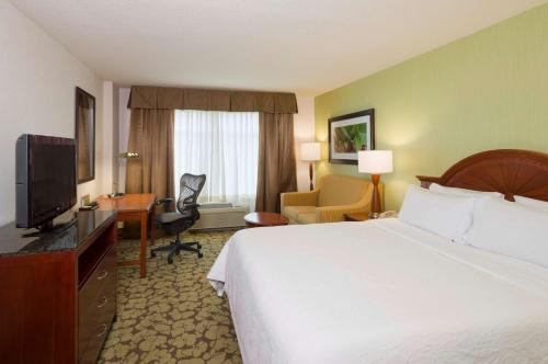 TV a/nebo společenská místnost v ubytování Hilton Garden Inn Hartford South/Glastonbury