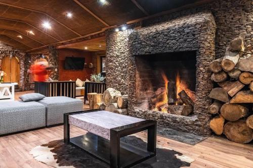 Postel nebo postele na pokoji v ubytování Polylepis Lodge