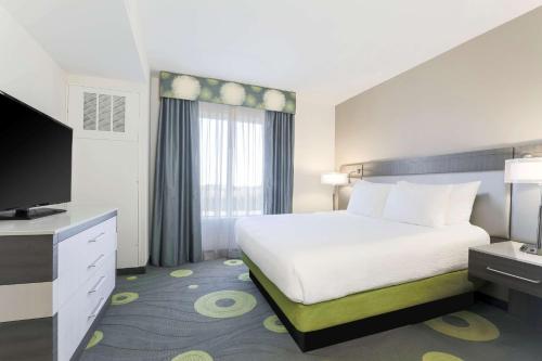 Katil atau katil-katil dalam bilik di Hilton Garden Inn Ardmore