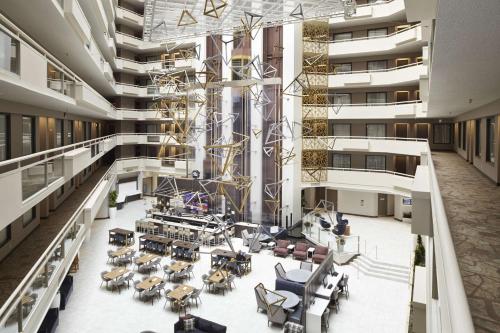 Embassy Suites by Hilton Atlanta Galleria Image