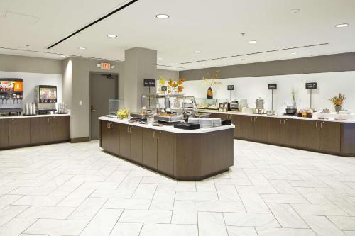 Еда / где поесть недалеко от отеля