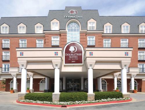 eine Darstellung der Vorderseite eines Hotels in der Unterkunft DoubleTree Suites by Hilton Lexington in Lexington