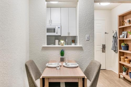 Η κουζίνα ή μικρή κουζίνα στο InTown Suites Extended Stay Nashville TN - Madison