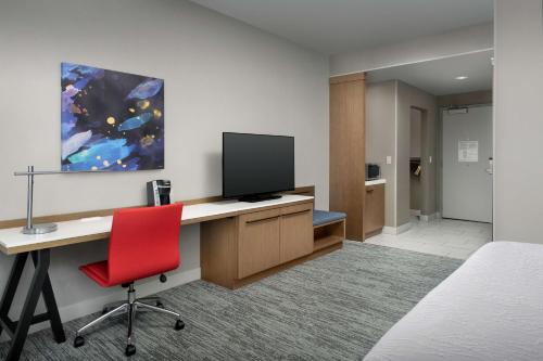 Hilton Garden Inn San Jose Airport Image