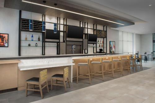 Hilton Garden Inn San Jose Airport Image