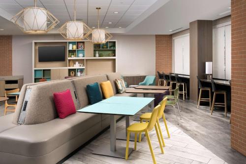 TV a/nebo společenská místnost v ubytování Home2 Suites By Hilton Murfreesboro