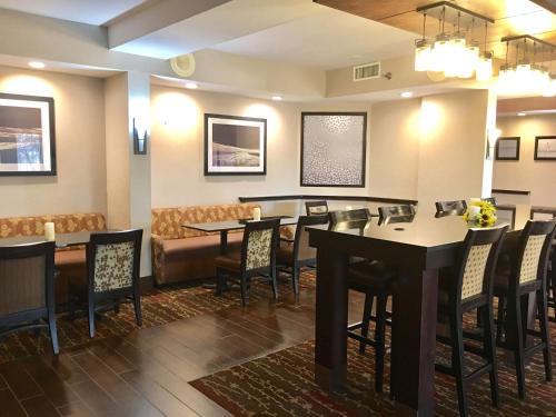 Hampton Inn Sevierville photo 25
