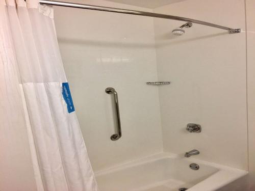 Hampton Inn Sevierville photo 36