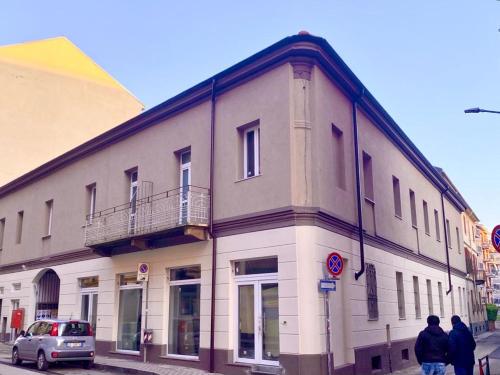 Το κτήριο όπου στεγάζεται  το διαμέρισμα