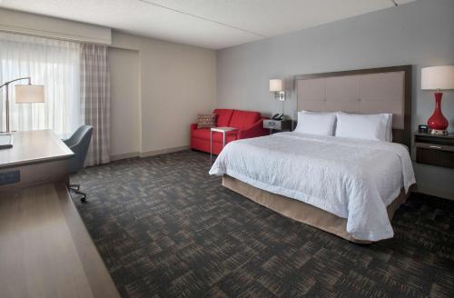 Hampton Inn Boston Logan Airport Image