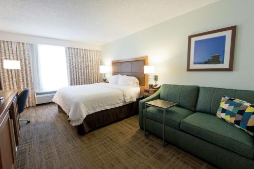 Katil atau katil-katil dalam bilik di Hampton Inn Boca Raton