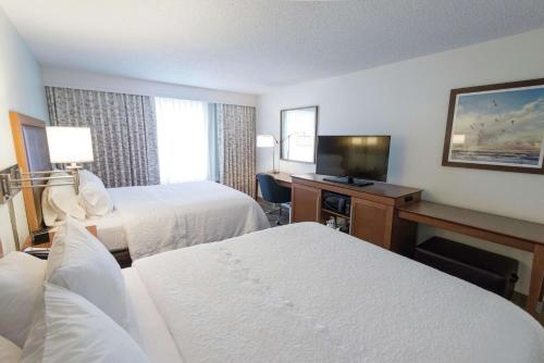 Katil atau katil-katil dalam bilik di Hampton Inn Boca Raton