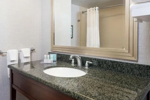 Hampton Inn & Suites Orlando Airport at Gateway Village photo 12