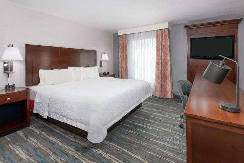 Hampton Inn & Suites Orlando Airport at Gateway Village Image