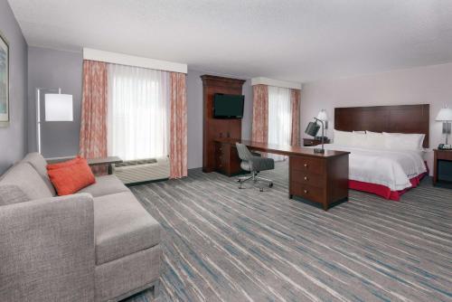 Hampton Inn & Suites Orlando Airport at Gateway Village photo 35