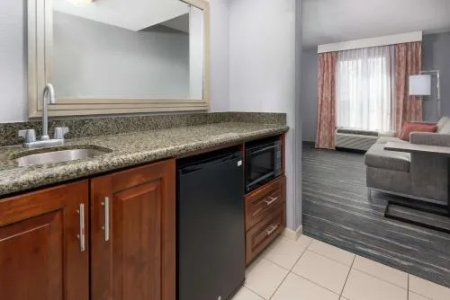 Hampton Inn & Suites Orlando Airport at Gateway Village photo 6