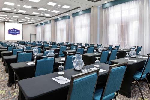 Hampton Inn & Suites Orlando Airport at Gateway Village photo 44