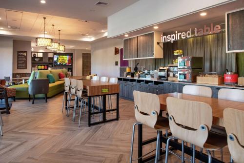 Home2 Suites By Hilton Tampa Downtown Channel District Image