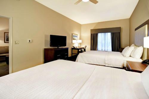 Homewood Suites by Hilton Cincinnati-Milford Image