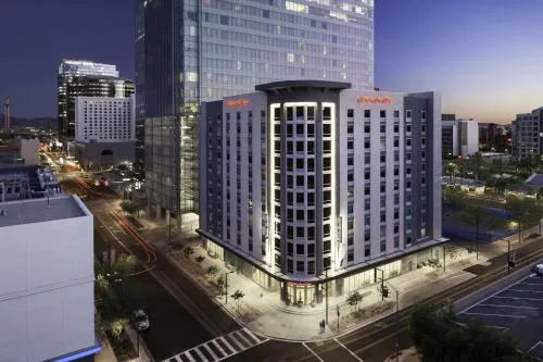 Hampton Inn & Suites Phoenix Downtown in Alhambra