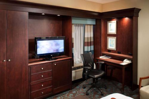 Hampton Inn Pittsburgh University Medical Center Image