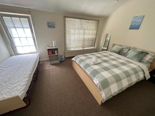 Cama ou camas em um quarto em 5 minutes to Hyde Park Double Room#mews2#