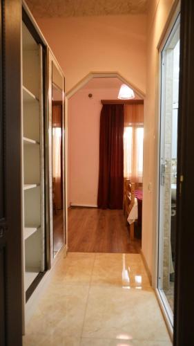  Old Byurakan Gouest House -  Room  picture :   Tea/Coffee maker    Shower    Hairdryer                           